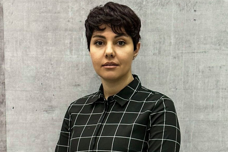 Samira an Expat from Iran
